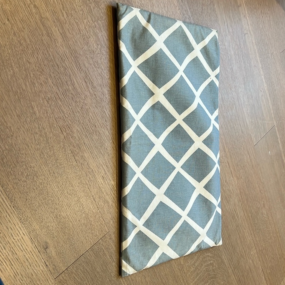 Serena and Lily pillow cover